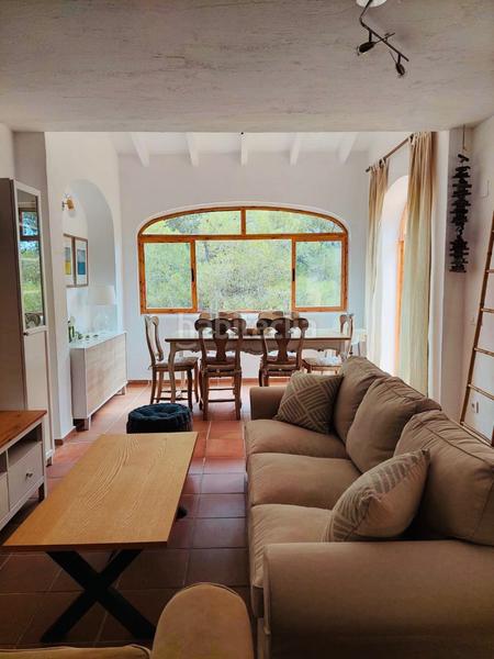 Foto 0648fd72-f6b4-4306-9cbc-892e30851ec9. Xalet amb calefacció aparcament piscina a Casco Urbano Moraira