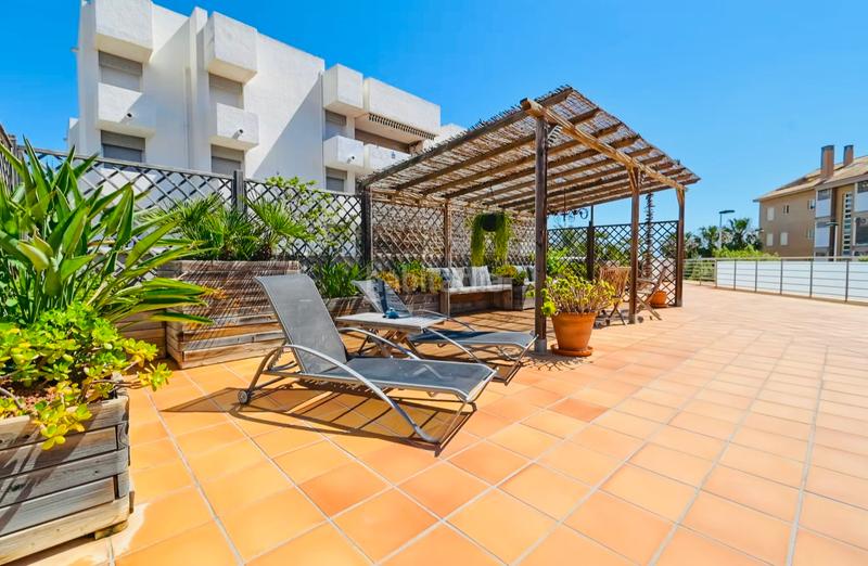 Foto d7026d21-dacb-413f-8069-da34bed2a367. Apartamento nuevo y espectacular apartamento en venta en jávea, en el arenal, a 100 metros de la playa! en Xàbia