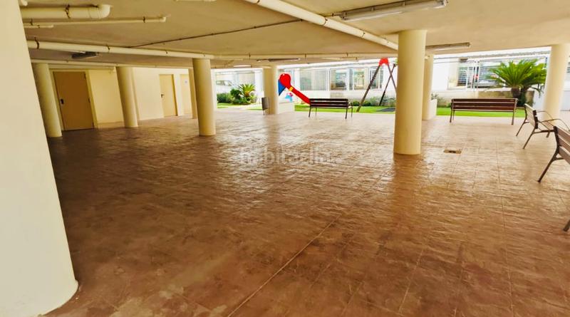 Foto 2c760df2-e55b-43b5-acb5-d31b311759e5. Piso nuevo y precioso apartamento en venta , con párking y piscina, junto al puerto, a 150 metros de la playa! en Dénia