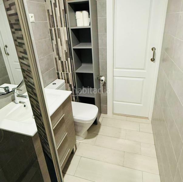 Foto abd4ecaa-9772-4ad6-9619-1822cf733384. Piano terra in Centro Urbano Dénia