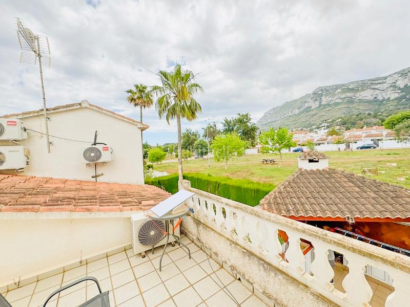 Foto 177c0c3e-00a4-4fcd-8b5c-634e8bb0afb8. Chalet nuevo y precioso chalet adosado en venta, , a los pies dEl Montgó! en Dénia