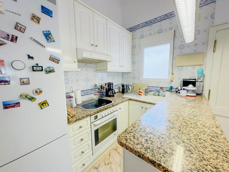 Foto c54453cc-2bf3-4d13-be88-04ed9f8ef784. Chalet nuevo y precioso chalet adosado en venta, , a los pies dEl Montgó! en Dénia