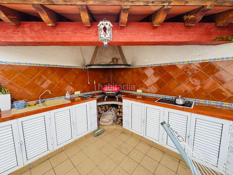 Foto fc0f07bb-bc2a-46ff-a055-c09280f88c65. Chalet nuevo y precioso chalet adosado en venta, , a los pies dEl Montgó! en Dénia