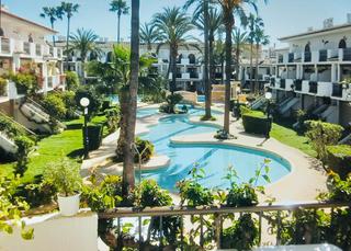 Casa a El Puerto. Nuevo y precioso bungalow adosado dúplex en venta en dénia, junt