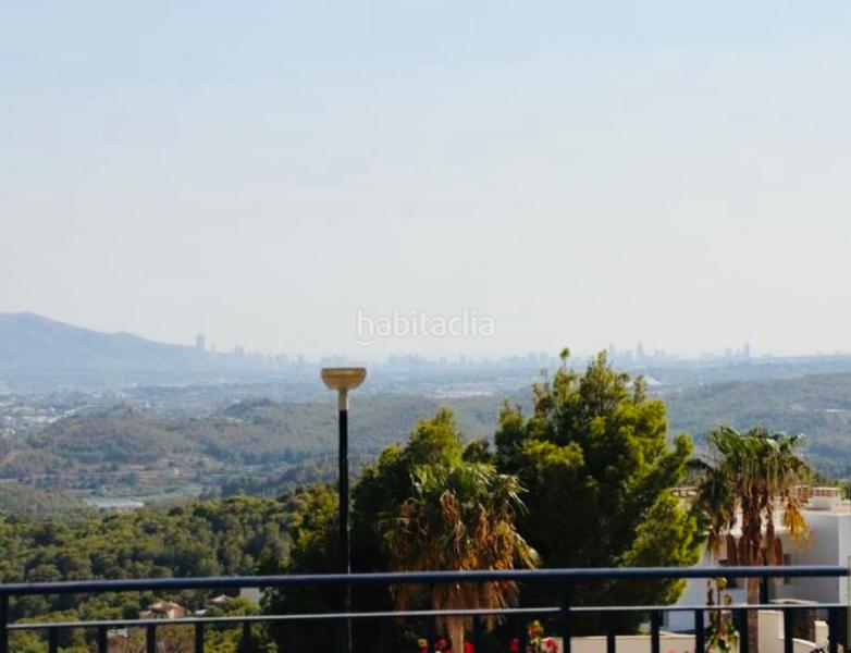 Foto 03c43e21-d8d5-4530-b8d7-a796c8202b26. Chalet with fireplace heating parking pool in Altea ciudad Altea