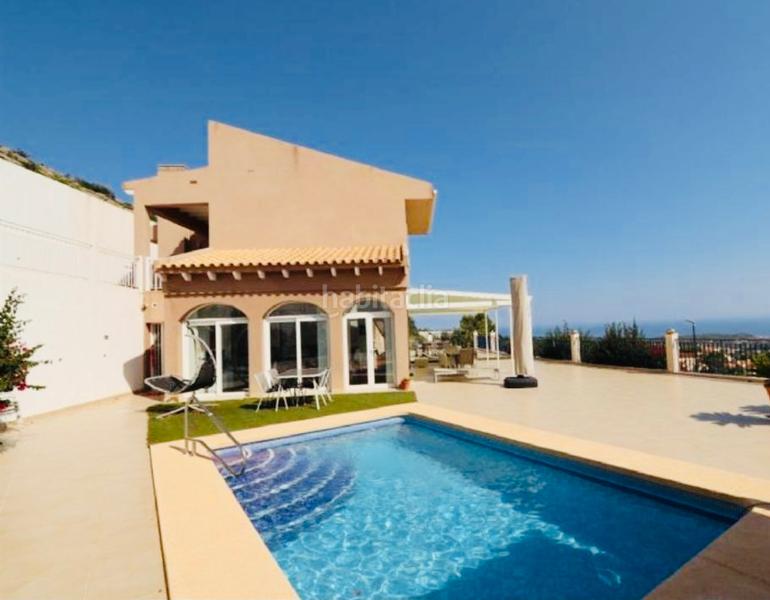 Foto 4eaa64f7-3ca4-4dd1-9579-e0267039bce9. Chalet with fireplace heating parking pool in Altea ciudad Altea