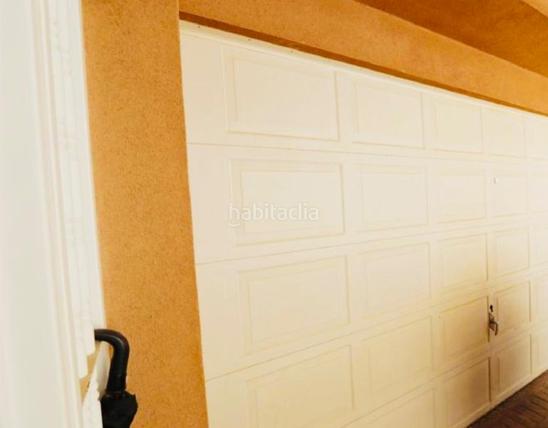 Foto d0b8ecf5-3fe9-436b-93c3-f9bddd27657b. Chalet with fireplace heating parking pool in Altea ciudad Altea