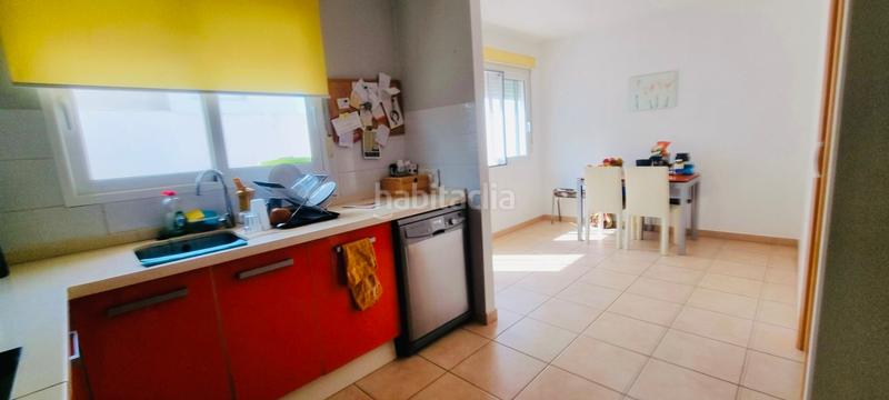 Foto 513b96e8-a6a9-441d-b6a4-6a3dca2fc9b0. Casa adosada nueva y preciosa casa de pueblo en venta ! en Beniarbeig