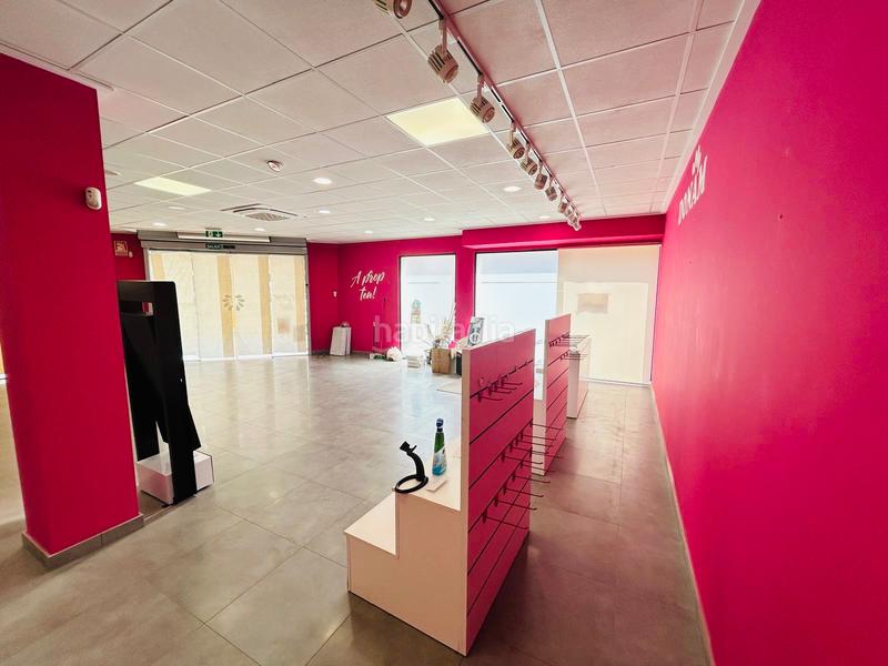 Foto ba66f1f9-fef1-41ab-ac0a-68fa6640212e. Alquiler local comercial nuevo local en alquiler en el centro ! en Dénia