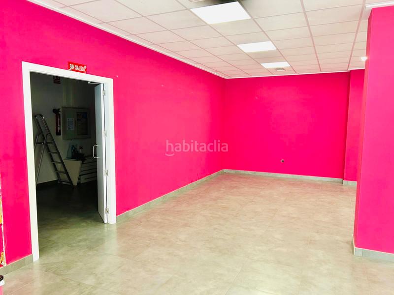 Foto de4bab42-408d-4111-82a1-dbb2c30b094e. Alquiler local comercial nuevo local en alquiler en el centro ! en Dénia