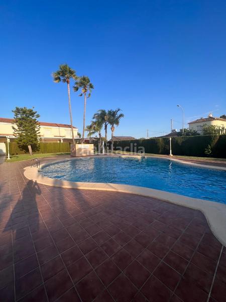 Foto 7899d022-e5ac-42fc-938b-686c89ac9cde. Reihenhaus mit heizung parking pool in Poblets (els)