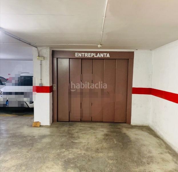 Foto 444db1e0-0d11-4312-923d-b00bf95fa608. Parking coche nuevo párking en venta en el centro ! en Dénia