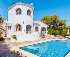 Chalet en Benissa Pueblo. Nueva y espectacular villa en venta en benissa, junto a la fuste