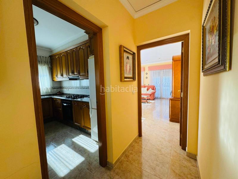 Foto 0b552098-36b2-4e83-9fb8-bddac3bfc8b2. Chalet con camino riscaldamento parcheggio piscina in Pedreguer