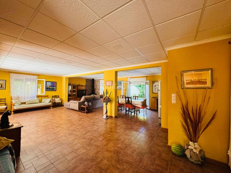 Foto 4f5d454b-5ea4-499b-9aea-72978107f89e. Chalet con camino riscaldamento parcheggio piscina in Pedreguer