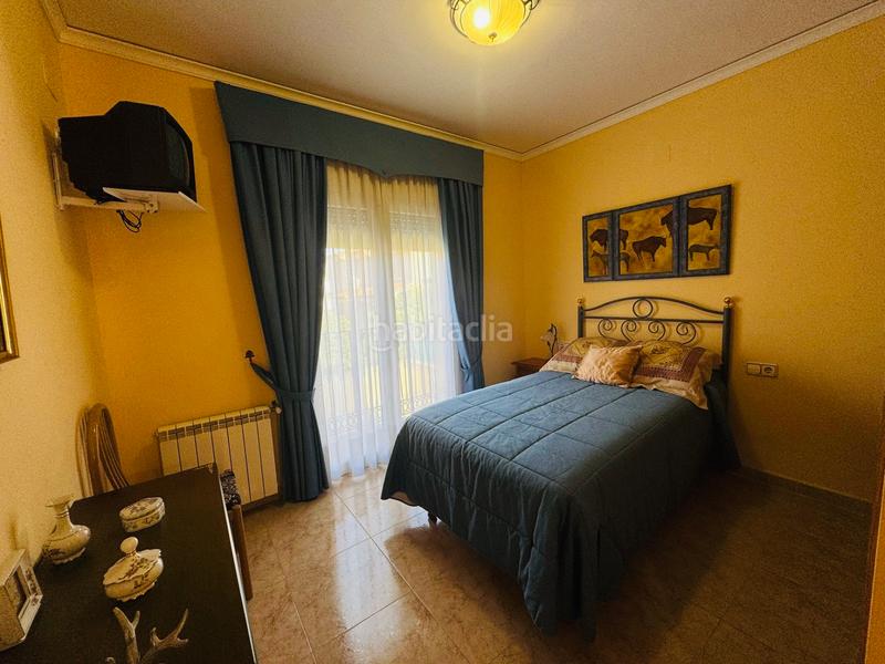 Foto 8bd89151-25b2-4e5f-8394-94a8bc811d2e. Chalet con camino riscaldamento parcheggio piscina in Pedreguer