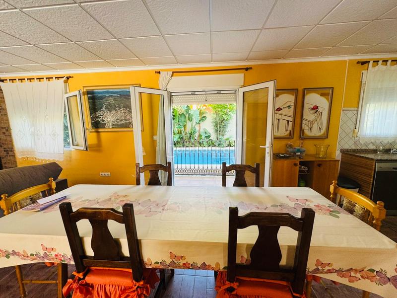 Foto bea4ece9-4149-475e-81b9-aa5b864b5794. Chalet con camino riscaldamento parcheggio piscina in Pedreguer