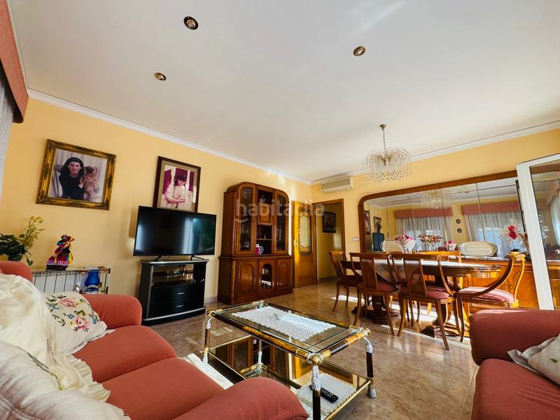 Foto c8148070-a8da-4327-9cbb-252886e4d4a3. Chalet con camino riscaldamento parcheggio piscina in Pedreguer