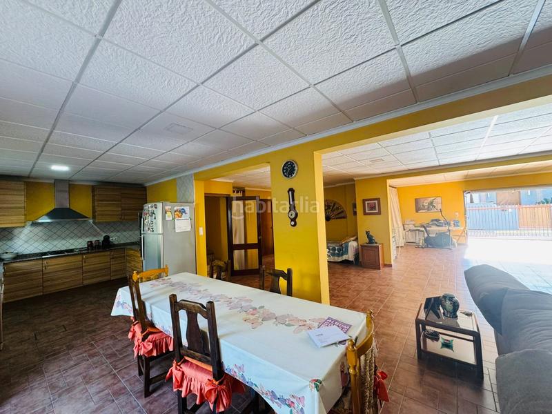 Foto dbf6ad65-9388-4585-afd0-8d3eb35e548a. Chalet con camino riscaldamento parcheggio piscina in Pedreguer