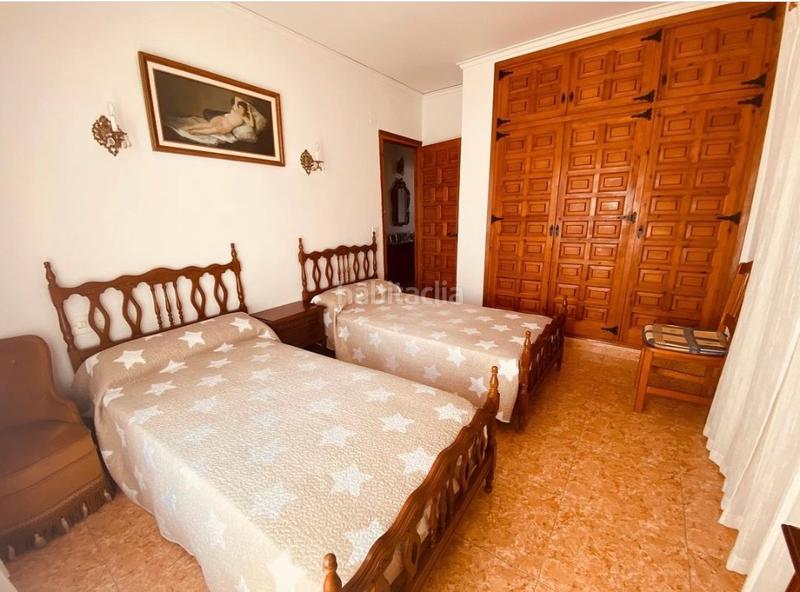 Foto 12a28d85-ba0e-4b0c-8d43-bd08dffeb23b. Chalet mit parking in Centro Urbano Dénia