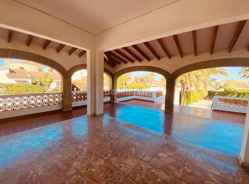 Foto 85b395f9-7bdd-46e6-96b2-033963f6fa92. Chalet mit parking in Centro Urbano Dénia