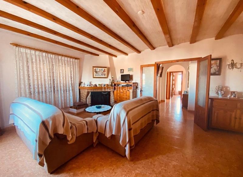 Foto b5e1fc05-8614-4ccf-9765-2ce3f2eeb9b0. Chalet mit parking in Centro Urbano Dénia