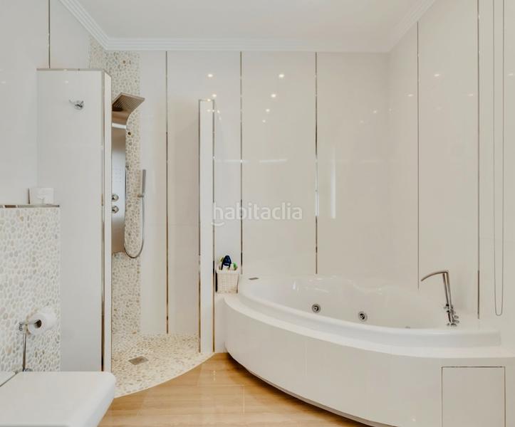 Foto e65444c2-e364-4edc-9f7f-08f1f5a53f4c. Chalet nueva y espectacular villa en venta ! en La Fustera Benissa