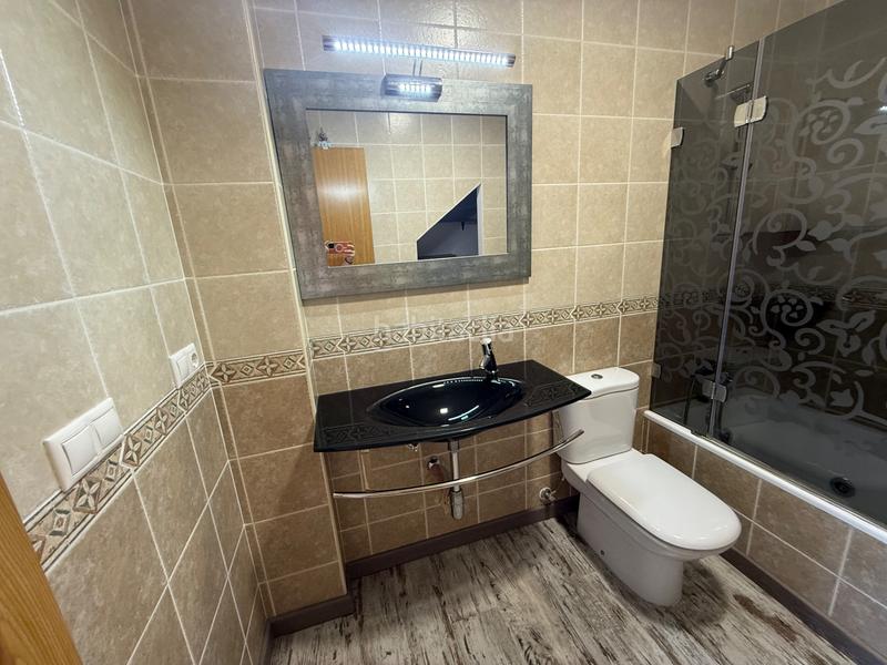 Foto 03e77a49-74e2-49da-b13c-2e8cb931f169. Rent flat with fireplace heating parking in Ondara