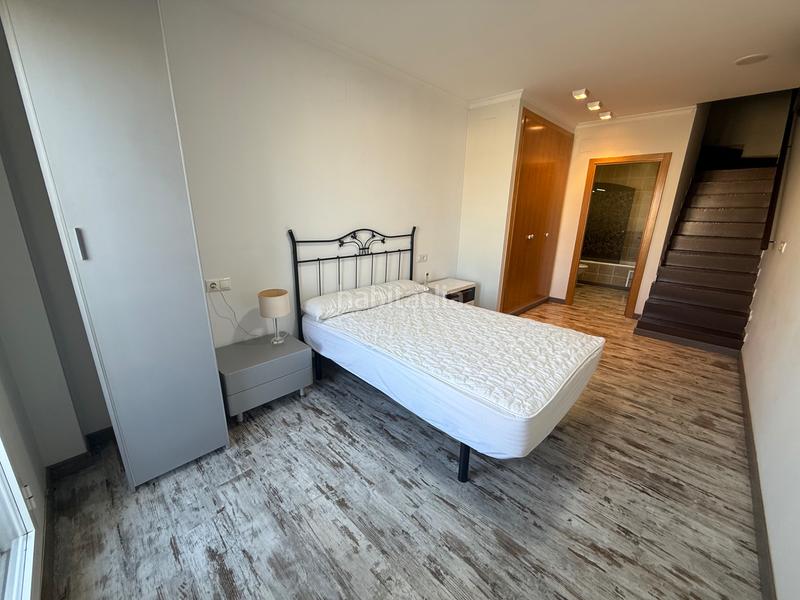 Foto 5ce93dd2-60bb-4d3a-801c-9f84eee2a756. Rent flat with fireplace heating parking in Ondara