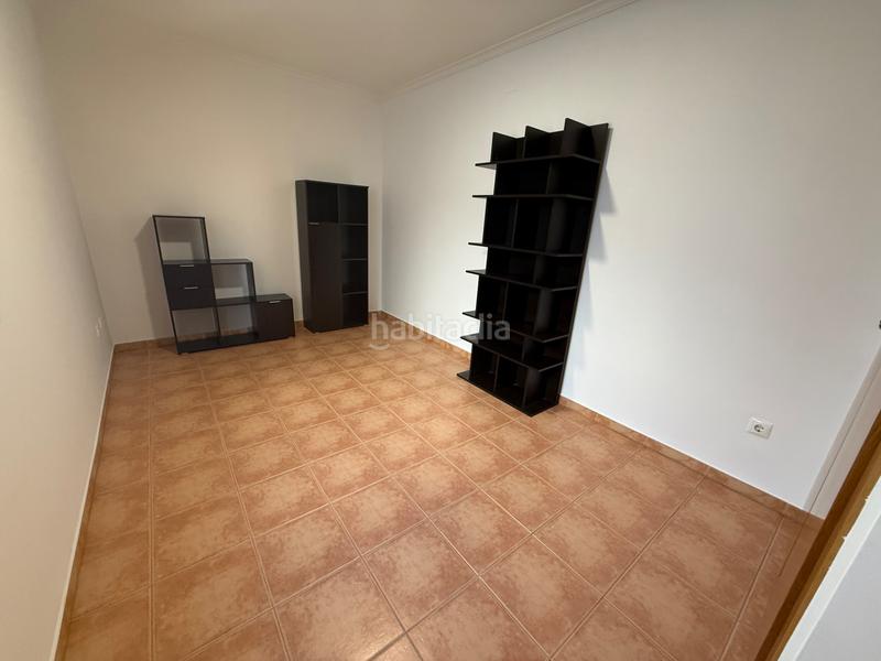 Foto 75bca258-4cb0-4c4b-87de-d870eac6c28d. Rent flat with fireplace heating parking in Ondara