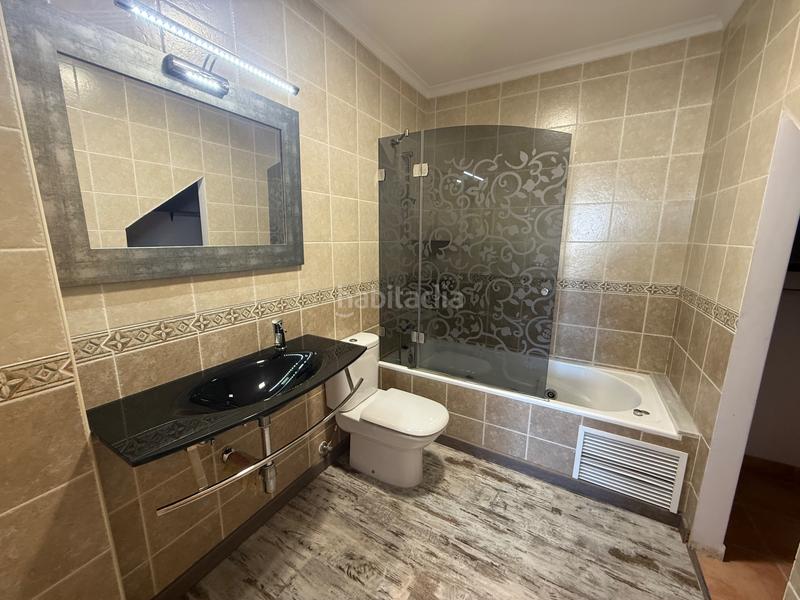 Foto b0e9a64b-27e2-40db-b386-ced65000f44e. Rent flat with fireplace heating parking in Ondara