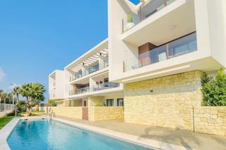 Apartament a Montañar-El Arenal. Nuevo apartamento de lujo en planta baja en jávea, en el montaña