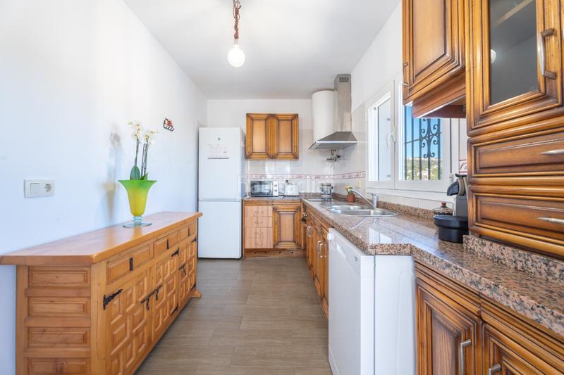 Foto bb3b0eb2-676e-4f74-a83a-173609a4bc8a. Chalet avec cheminée chauffage parking piscine dans Benissa