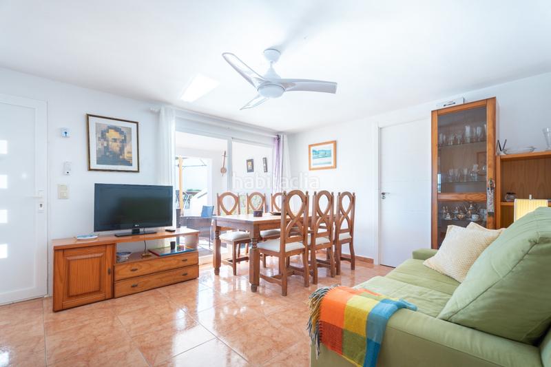 Foto f7774112-3cde-46e0-9af3-2a1296567069. Chalet avec cheminée chauffage parking piscine dans Benissa