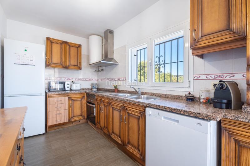 Foto ff75f53e-49ea-4930-9e41-b3f85c700870. Chalet avec cheminée chauffage parking piscine dans Benissa