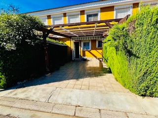 Maison jumelée à Centro Urbano. Nuevo adosado en venta en els poblets!