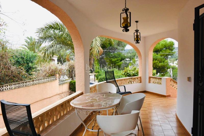 Foto c5b21d2d-ac9c-4cd1-b8bc-376e2716c562. Chalet avec cheminée parking piscine dans Cala Advocat-Baladrar Benissa