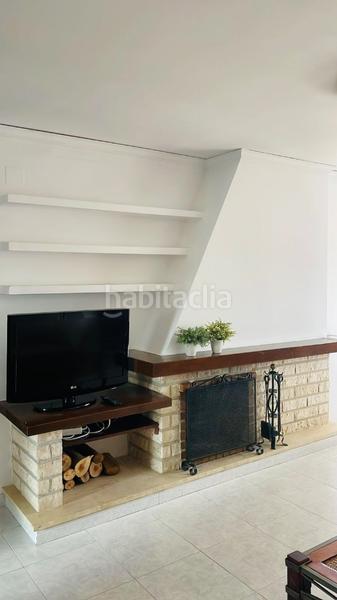 Foto a4e1c226-0488-4fb9-b578-3d03121e4463. Pis amb xemeneia calefacció aparcament piscina a Dénia