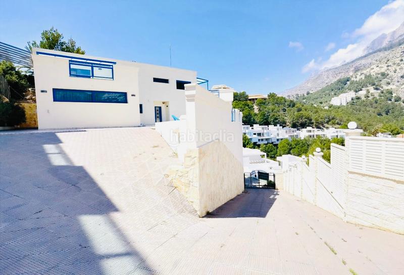 Foto 9ac98ded-b142-4bd6-a29c-fa28a6b23468. Xalet amb calefacció aparcament piscina a Mascarat Altea