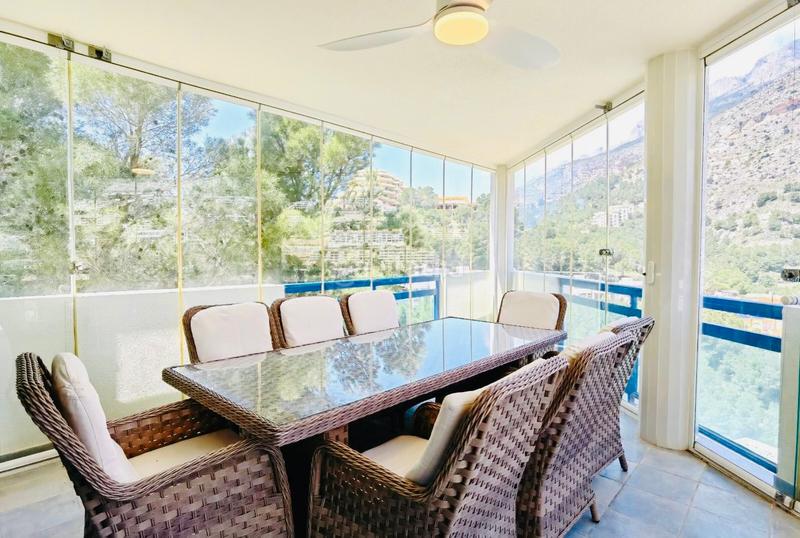 Foto 9dbf325b-7209-4bfb-92cd-8a518422d2f3. Xalet amb calefacció aparcament piscina a Mascarat Altea