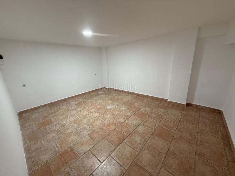 Foto 1a092323-626c-4fc7-b153-a4c84b05dc11. Business premise with heating in Centro Urbano Dénia