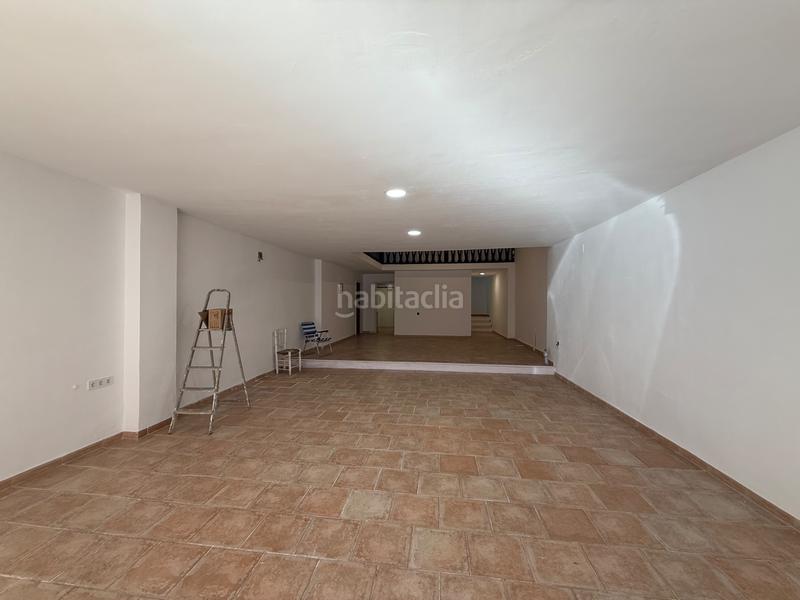 Foto 733463f5-f85b-4bec-a487-4951f2dd66ea. Business premise with heating in Centro Urbano Dénia