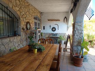 Casa a Martorelles. Bonita casa de 141 m2, 3 hab dobles, 2 baños, pk, terraza, porch