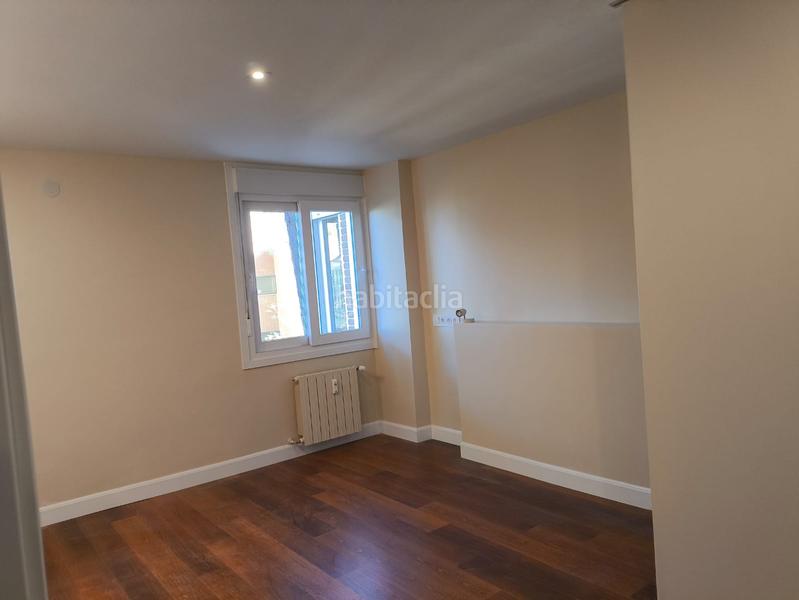 Foto eb1eed73-ebaf-44cc-b6b4-cab41aa741bc. Rent flat with heating parking pool in Norte Majadahonda