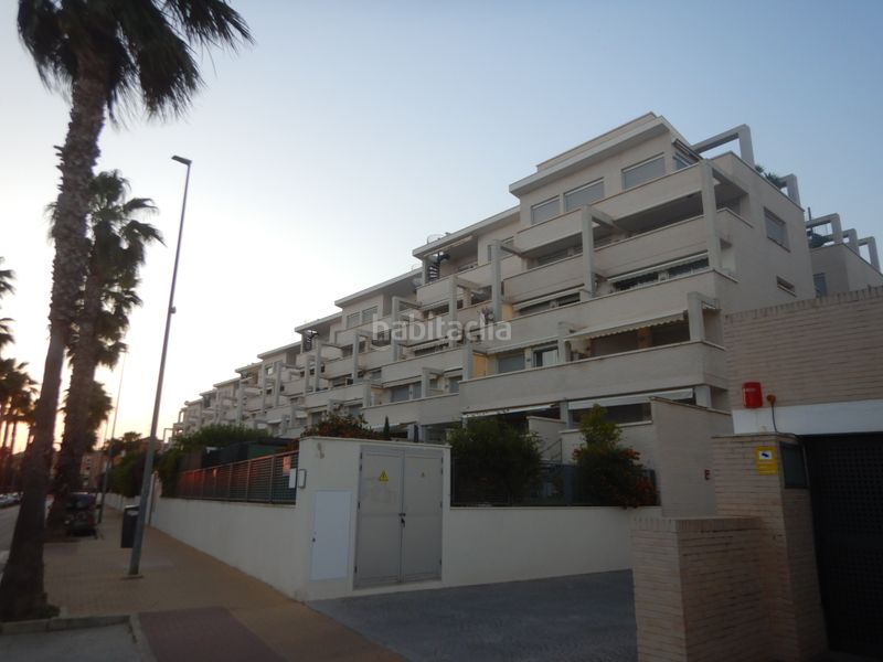 Foto 5b724cfe-c7d8-48d4-a669-e6593a31ea06. Àtic amb calefacció aparcament piscina a Les Bassetes - El Marjal Dénia