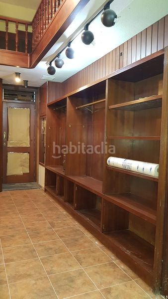 Foto a55228cf-36db-4121-8cc0-254cc23cd8f7. Lloguer local comercial a Centro Torrelavega
