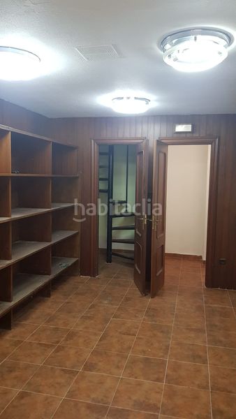 Foto c3e4869e-61a1-48df-995d-e866a467d1c4. Lloguer local comercial a Centro Torrelavega