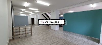 Foto 7e0cb860-857f-4a26-b566-b37cfaf84846. Lloguer local comercial a Centro Torrelavega