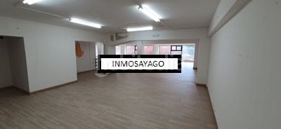 Foto 8cf8c884-bbfd-4488-aa25-f8e3ae67e580. Lloguer local comercial a Centro Torrelavega