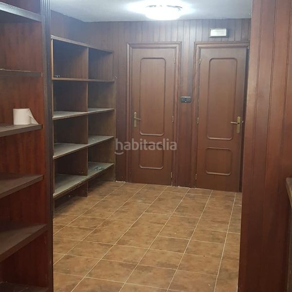 Foto 4393e25c-87c4-4342-aaa8-bfcbf9f9838e. Lloguer local comercial a Centro Torrelavega